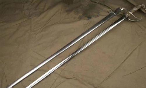探索泰拉瑞亚世界中的强大武器——黄铜宽剑（解析黄铜宽剑ID和属性）