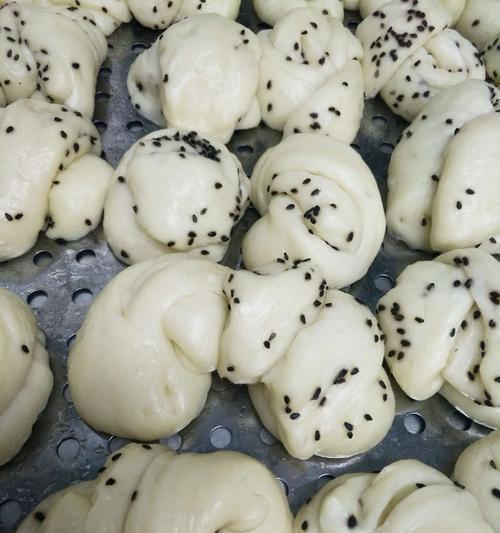 黑暗料理王小鸡馒头皇冠配方图鉴小鸡馒头菜谱怎么制作？步骤和技巧有哪些？